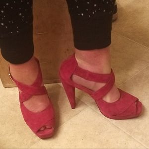 Gallery image 3 for Micheal Kors platform sandals