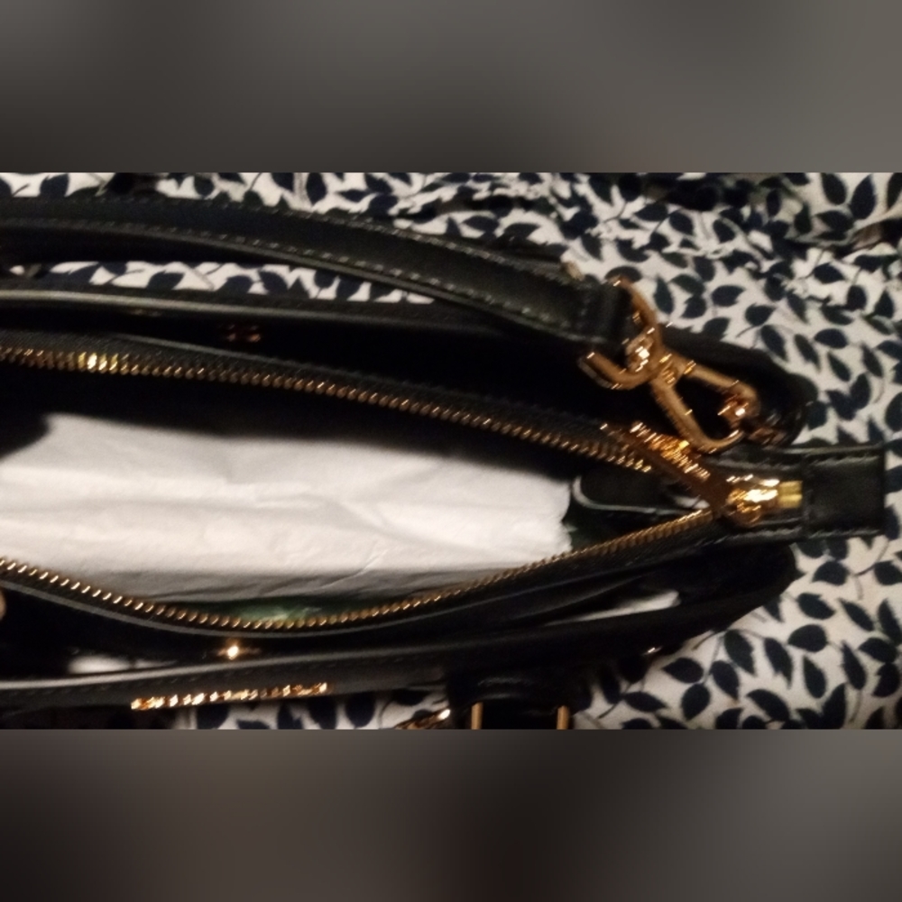 Gallery image 2 for MICHAEL Michael Kors Lynn Satchel, Large