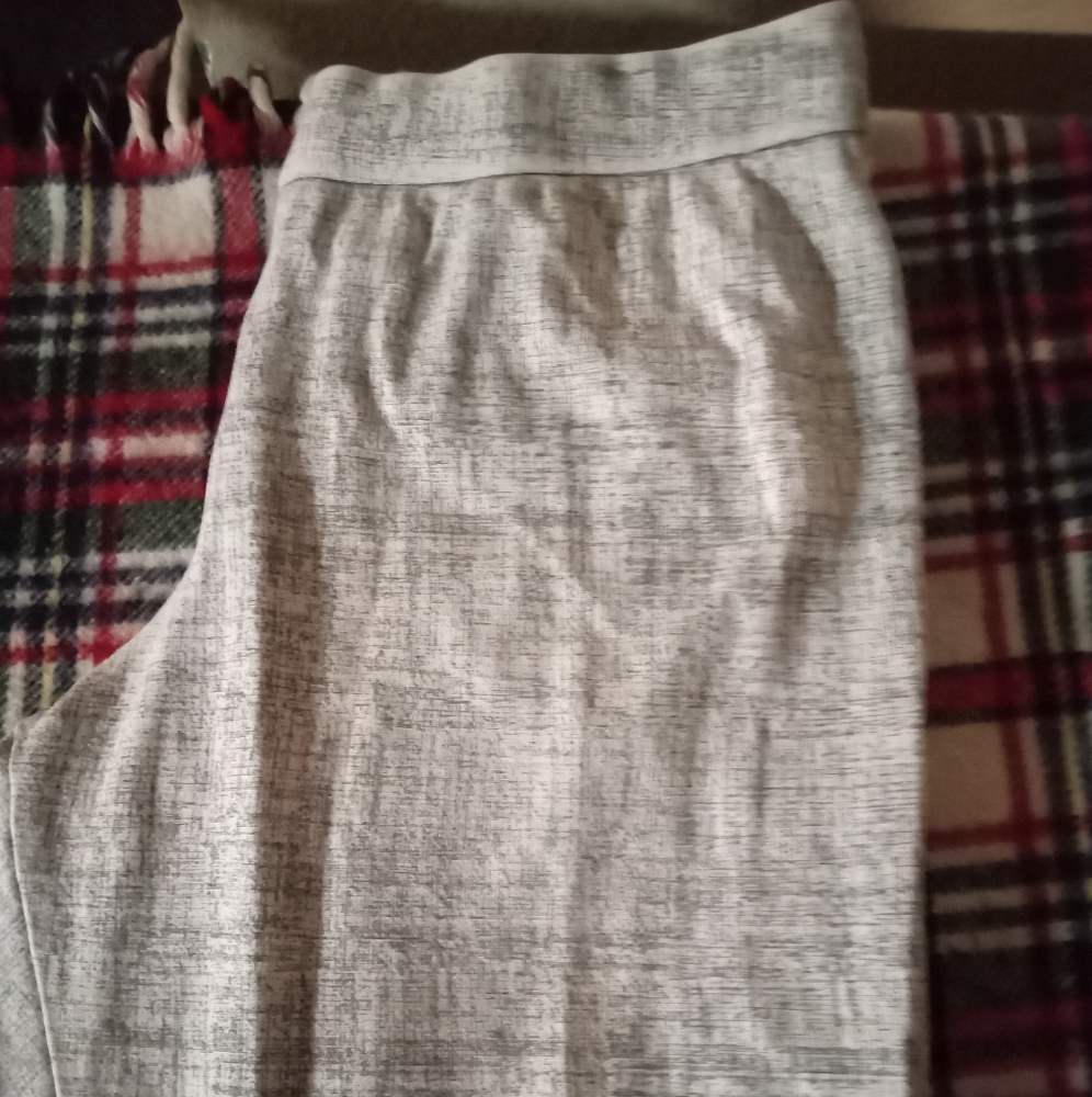 Gallery image 5 for Amanda + Chelsea Cropped Pants, 14