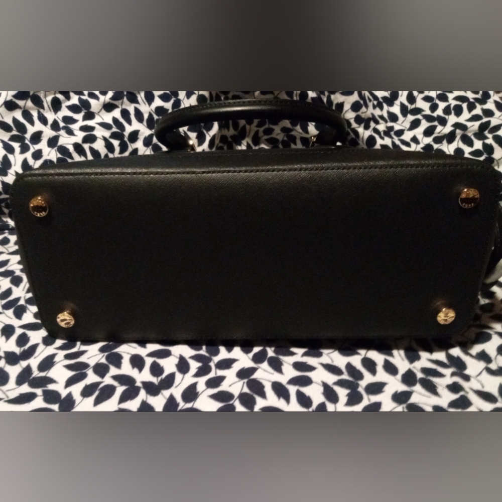 Gallery image 3 for MICHAEL Michael Kors Lynn Satchel, Large
