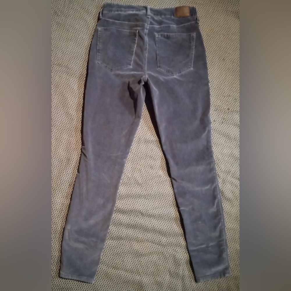 Gallery image 2 for American Eagle Skinny HR Corduroy Pants