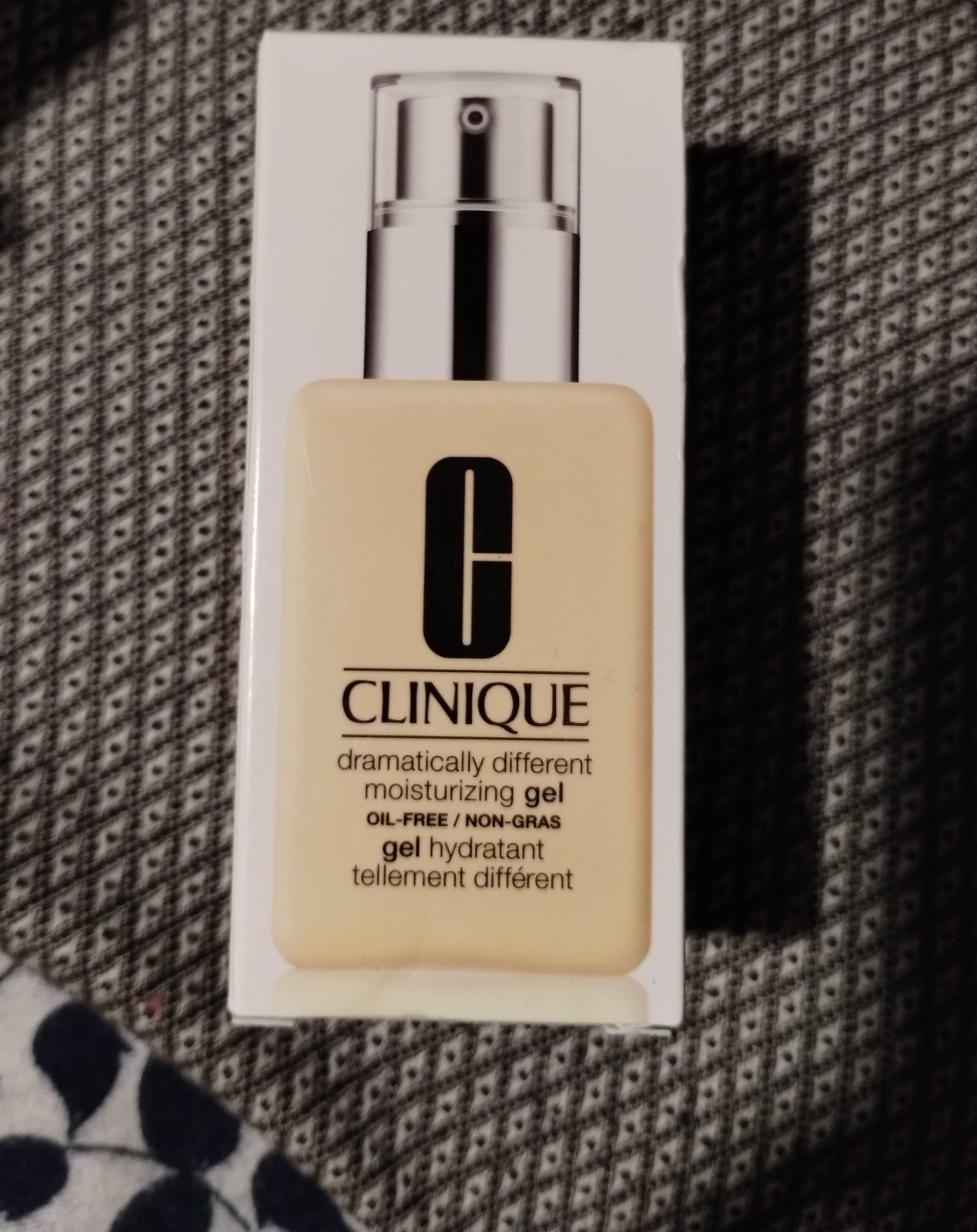 Gallery image 1 for Clinique Dramatically Different Moisturizing Gel