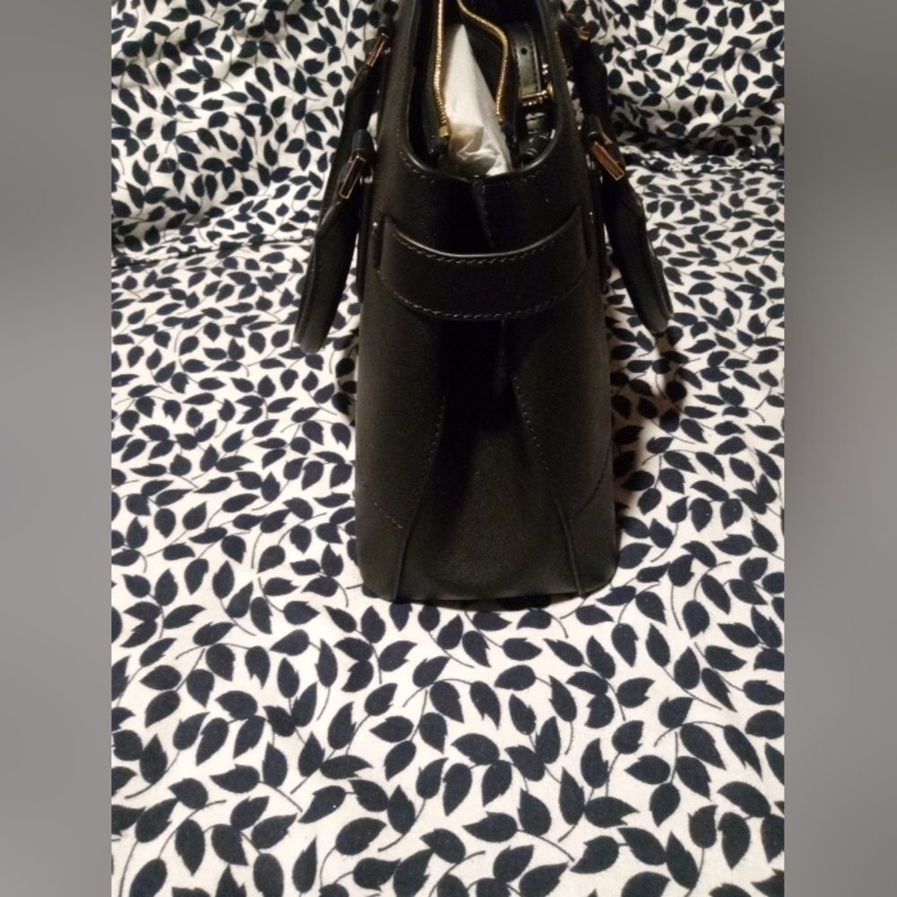 Gallery image 5 for MICHAEL Michael Kors Lynn Satchel, Large