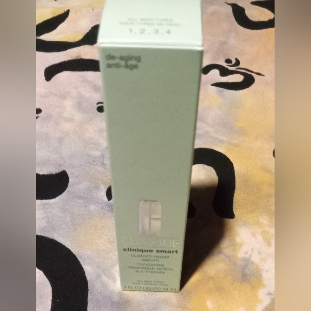 Gallery image 4 for Clinique Skincare Trio