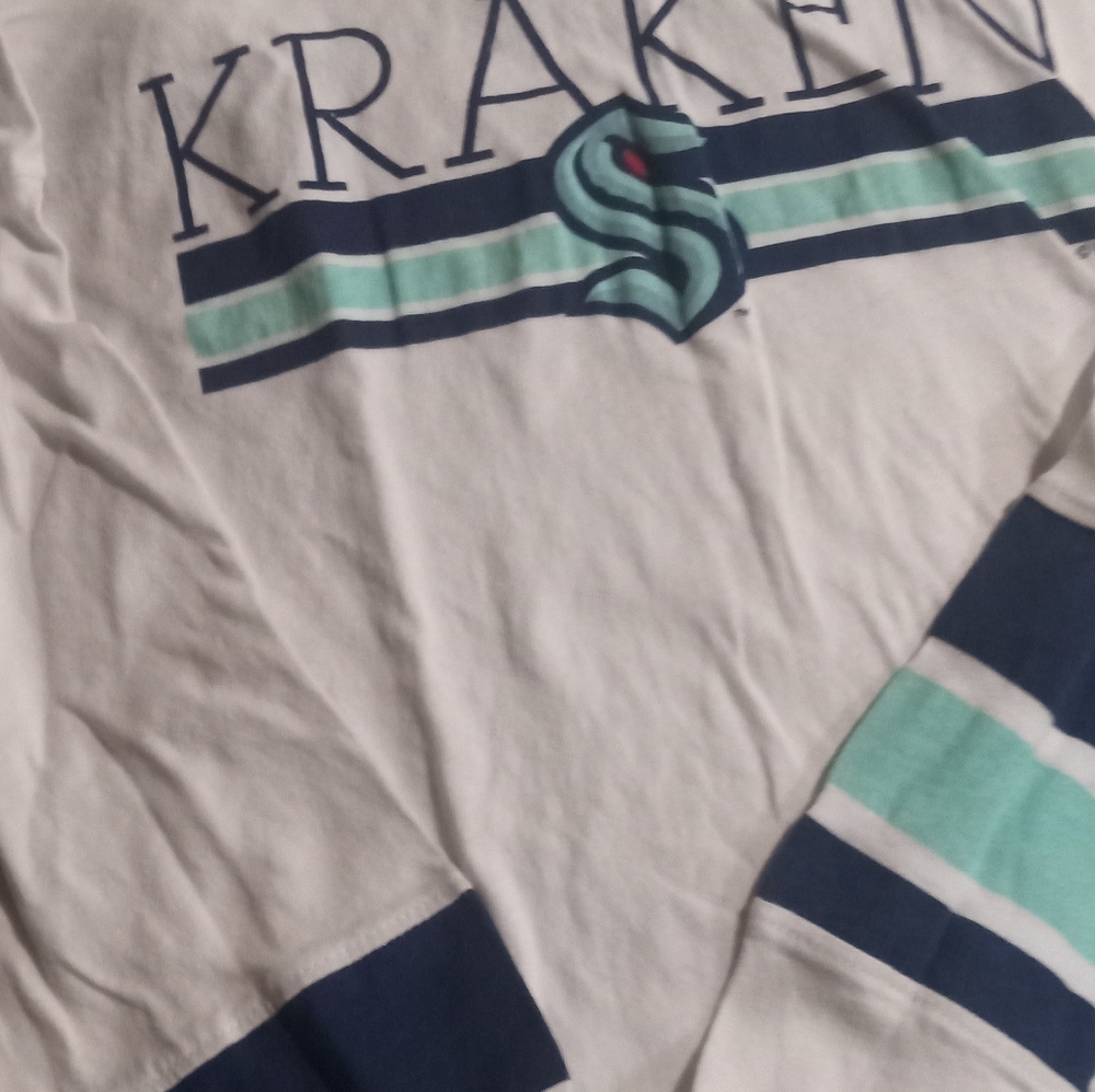 Gallery image 1 for Seattle Kraken Shirt, Youth Size 8/10