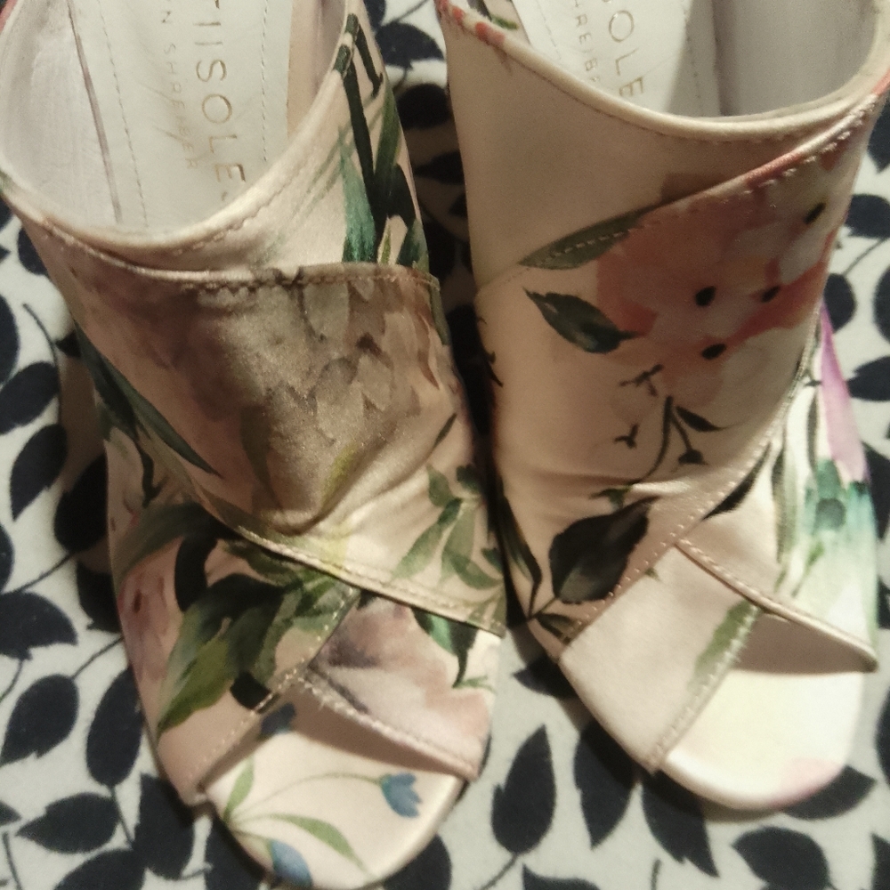 Gallery image 4 for BEAUTIISOLES Cindy Peep Toe Heels by Robyn Shreiber