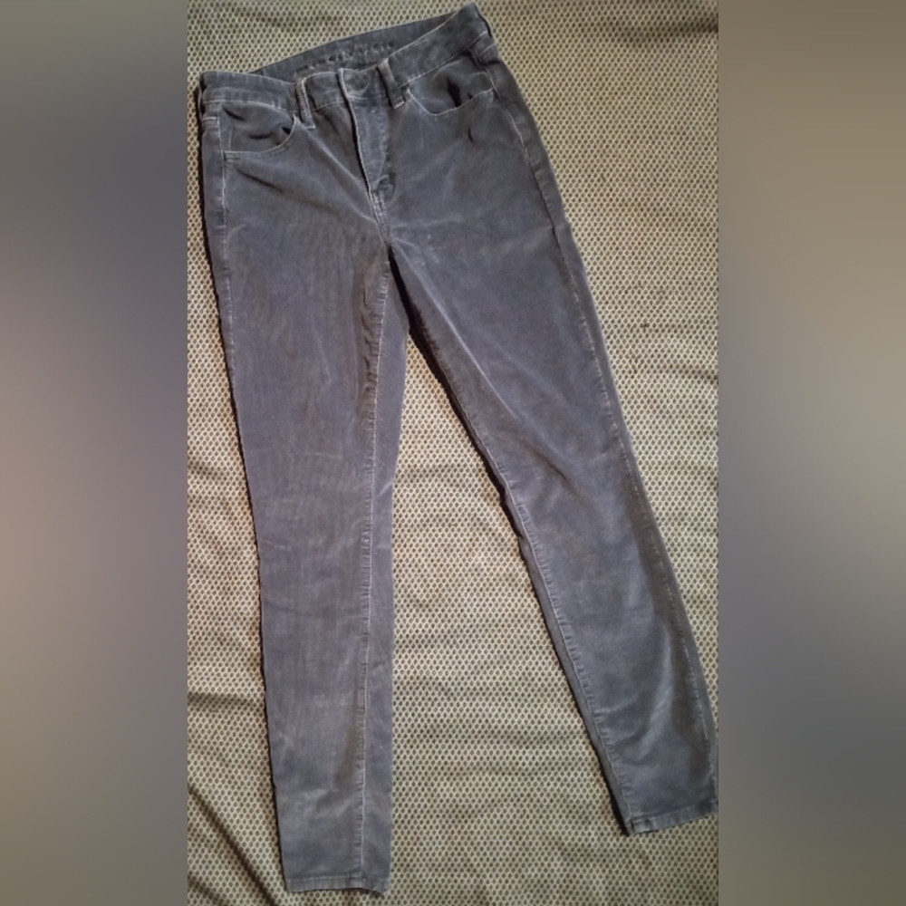 Gallery image 1 for American Eagle Skinny HR Corduroy Pants