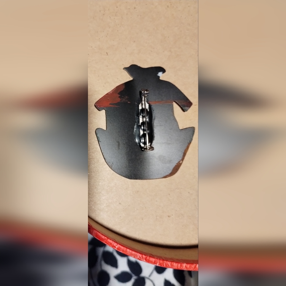 Gallery image 2 for Noah's Ark Holiday Pin