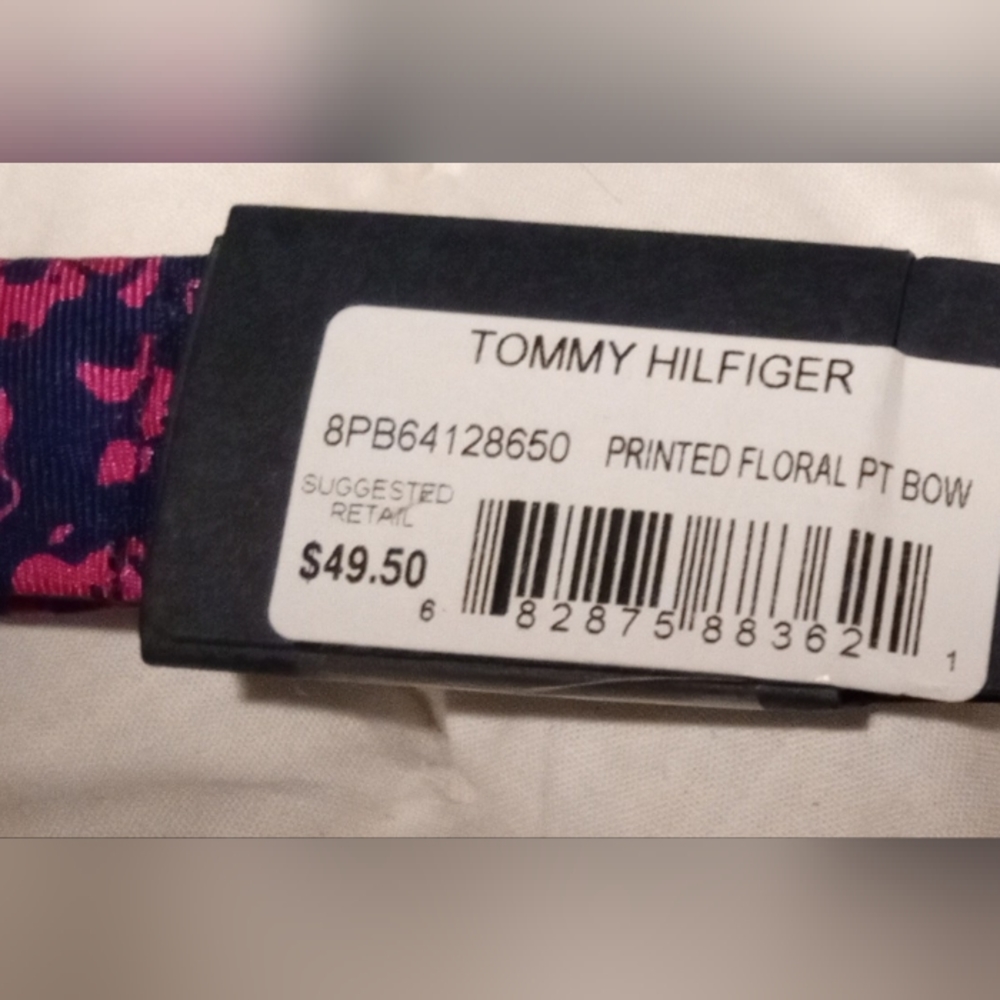 Gallery image 1 for Tommy Hilfiger Printed Floral PT Bow Tie