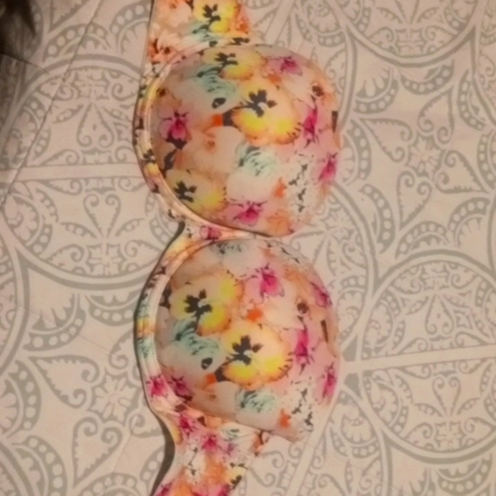 Gallery image 1 for Victoria's Secret Push Up Bra, 34D