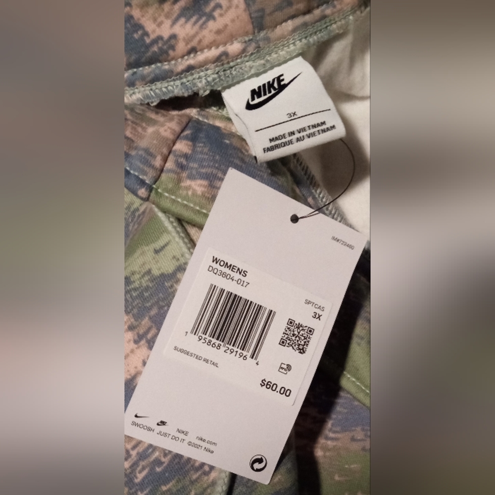 Gallery image 4 for Nike Sportswear Essential Fleece Curve Sweatpants