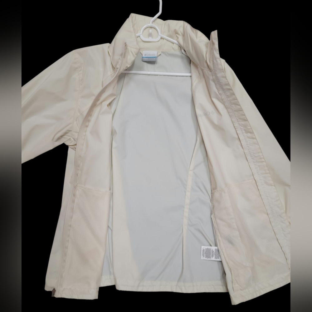 Gallery image 2 for Columbia Womens Switchback II Rainjacket